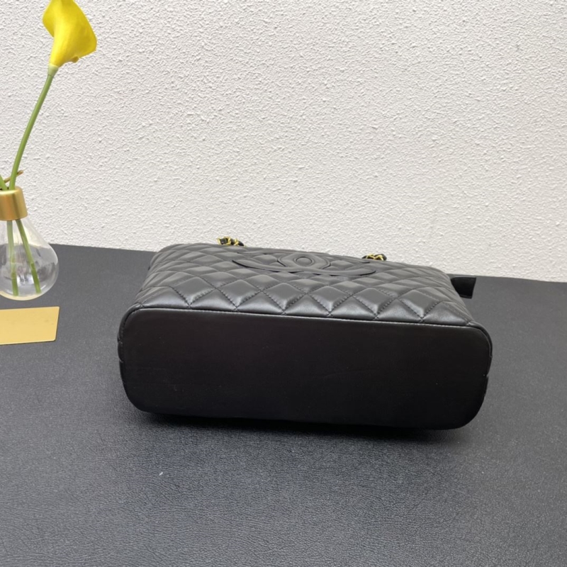 Ch**el shopping bags